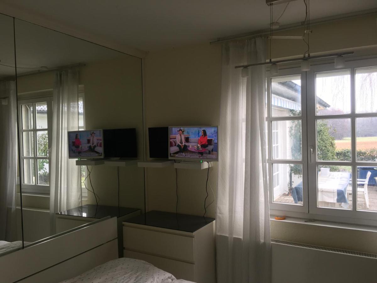 Budget-Unterkunft Im Wunderschonen Haus Mit Herrlichem Panoramablick Lüneburg Exteriör bild